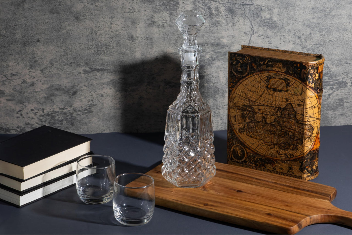 GIFTS PLAZA Liquor Decanter Glass - 35.5 Ounce Whiskey Decanter Glass Alcohol Bottle for Tequila, Bourbon, Brandy, Rum and Vodka - Unique Liquor Bar and Party Decorations