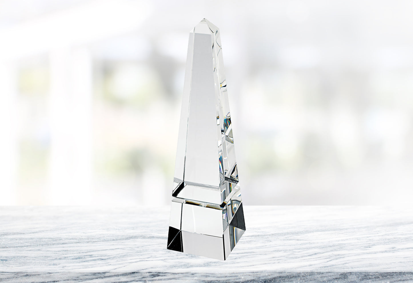 (D) European Handcrafted Crystal Glass Obelisk Centerpiece Figurine 12"H