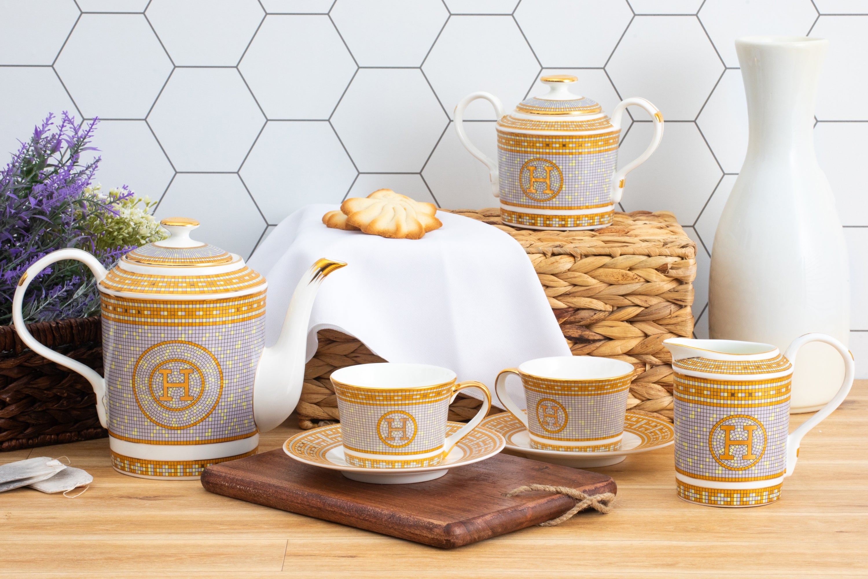 Royalty Porcelain Luxurious Tea Set - 17 Piece Service for 6 - Ornate Mosaic Pattern - Hand Painted Gold Detailing - Tea Sets For Adults - Includes Teapot, Cups, Saucers, Sugar Bowl, Creamer