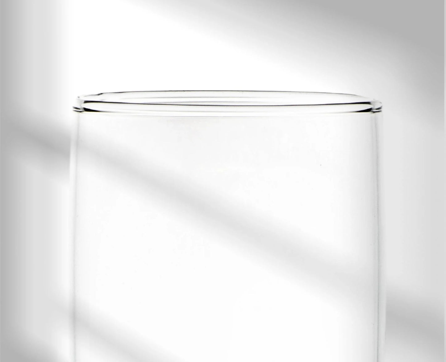 GIFTS PLAZA Drinking Glasses Set - 15.5 Ounce Crystal Clear Glass - Elegant Drinkware for Water, Beer, Juice and Beverages - Dishwasher Safe and Ideal for Everyday Use
