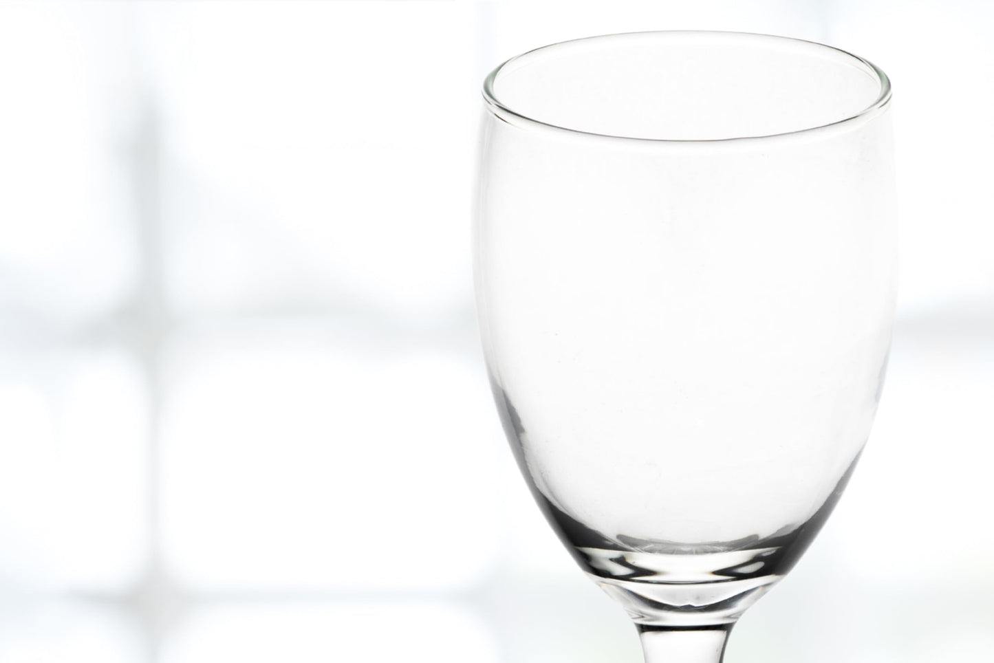 Water Glasses – 10 Ounce Modern Cocktail Goblets, Perfect Drinking Glasses for Wine, Cocktails and More – Elegant Glassware for Parties and Daily Use