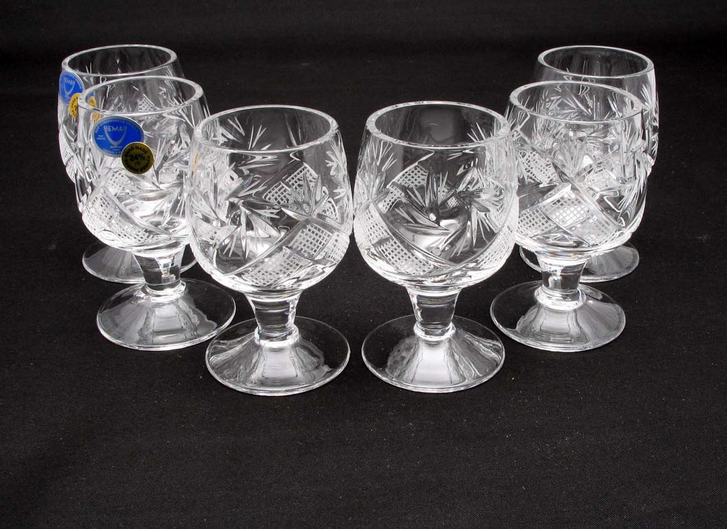 Contemporary Crystal shot glasses from TWIST Collection by Veritable