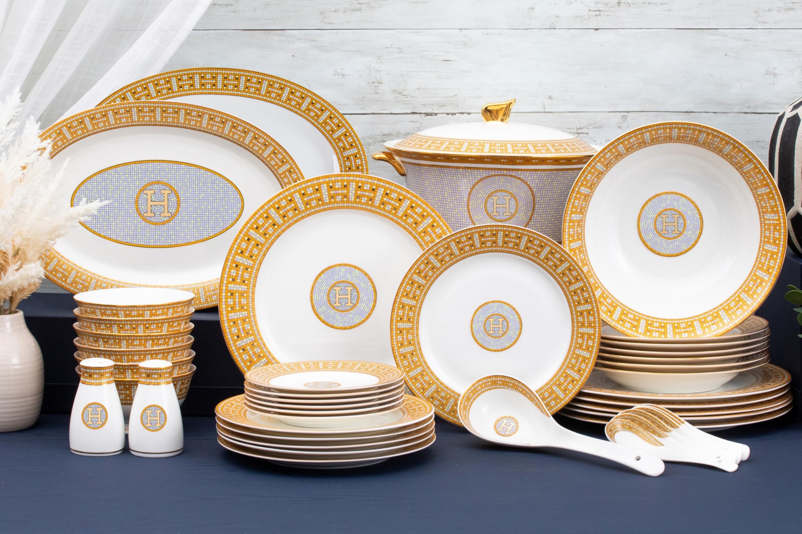 Royalty Porcelain 44-pc Mosaic set packaging and gift box presentation for the gold-plated bone china collection
