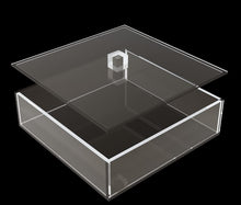 (D) Judaica Lucite Box with Lid for Square Matzos 13x13 (Clear Base)