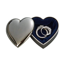 (D) Small Stainless Steel Jewelry Box in Shape of Heart Silver Storage Box