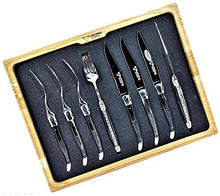 (D) Laguiole 8-Piece Set with 4 Black Steak Cutlery Set and 4 Forks with Horn Handles