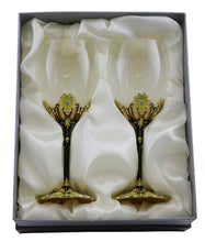 (D) Pair of Crystal Wine Stem Glasses with Floral Decor 2-pc, Modern Glassware