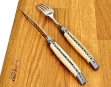 (D) Laguiole, 8-Piece Set with 4 Steak Cutters and 4 Forks with Bone Handles