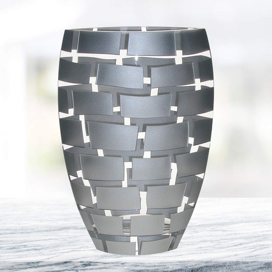 (D) Handcrafted 'Silver Wall' Crystal Flower Vase 12" with Metal Accent (Silver)