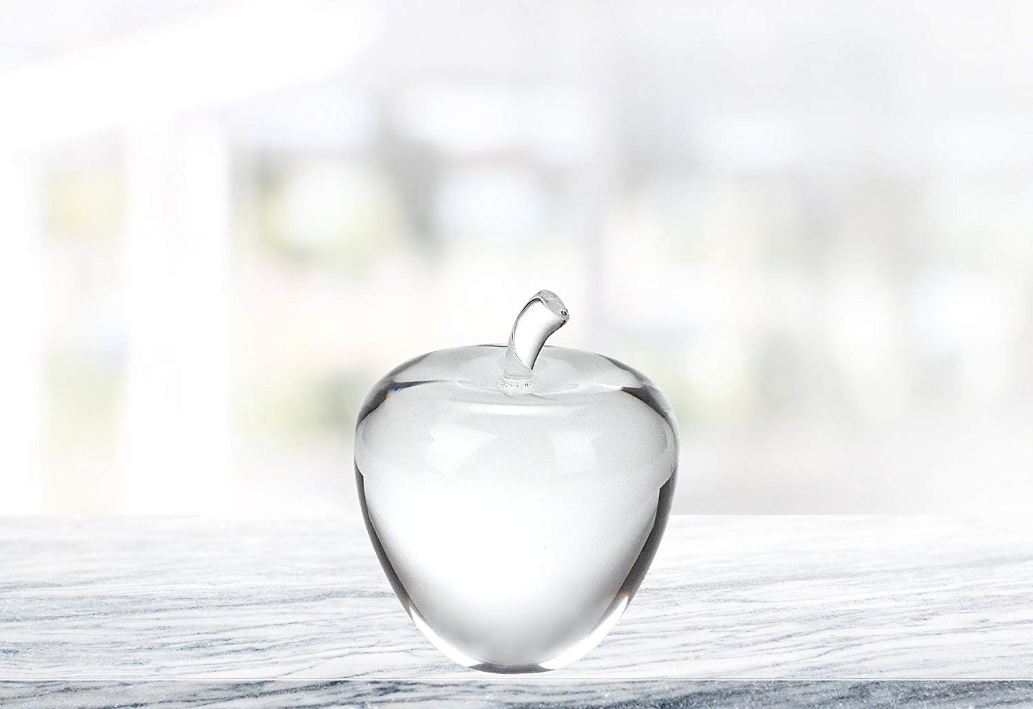(D) European Handcrafted Crystal Glass Centerpiece Apple Figurine 3.5"H
