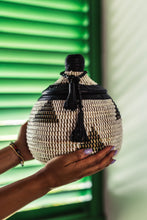 (D) Dakar Decorative Baskets for Home Decor Storage with Lid, Woven Barrel 10x9