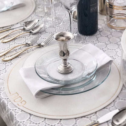 (D) Judaica White Leatherette Passover Placemats Set of 4 for Tabletop (Gold)