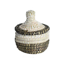 (D) Small Straw Petit Basket with Lid 5 x 3'', Farmhouse Style Kitchen Decor